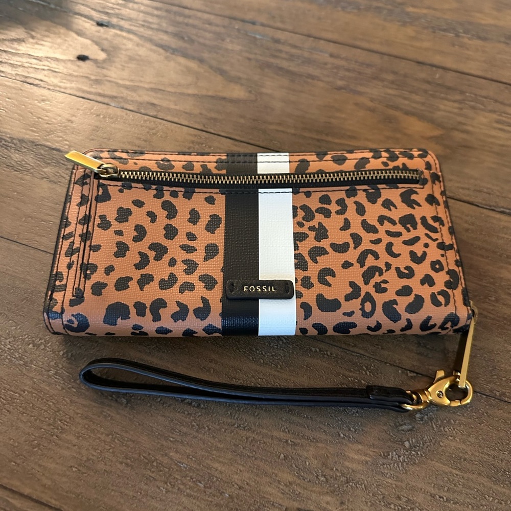 Fossil Logan Faux Leather RFID Wallet